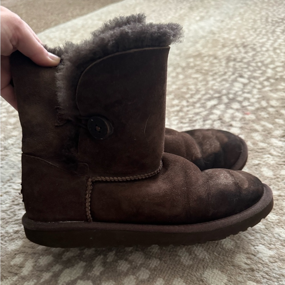 Brown Bailey UGG Boots - Picture 4 of 8